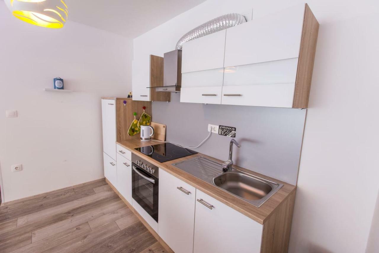 Apartment Amelia Пула Екстериор снимка