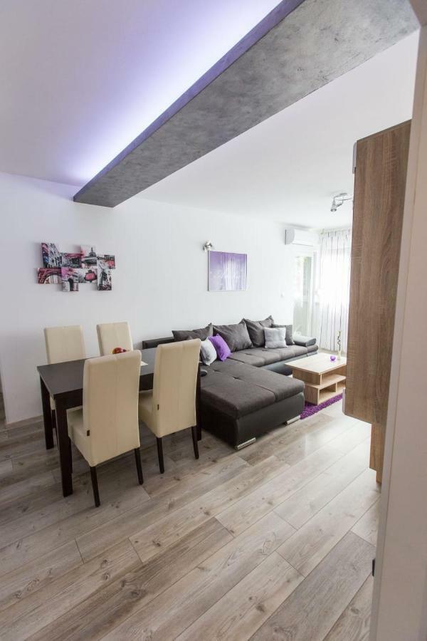 Apartment Amelia Пула Екстериор снимка
