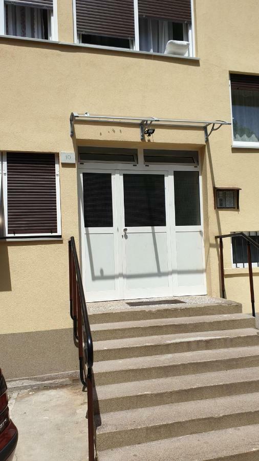 Apartment Amelia Пула Екстериор снимка
